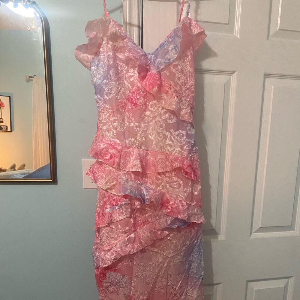 Pink ruffled dress look alike